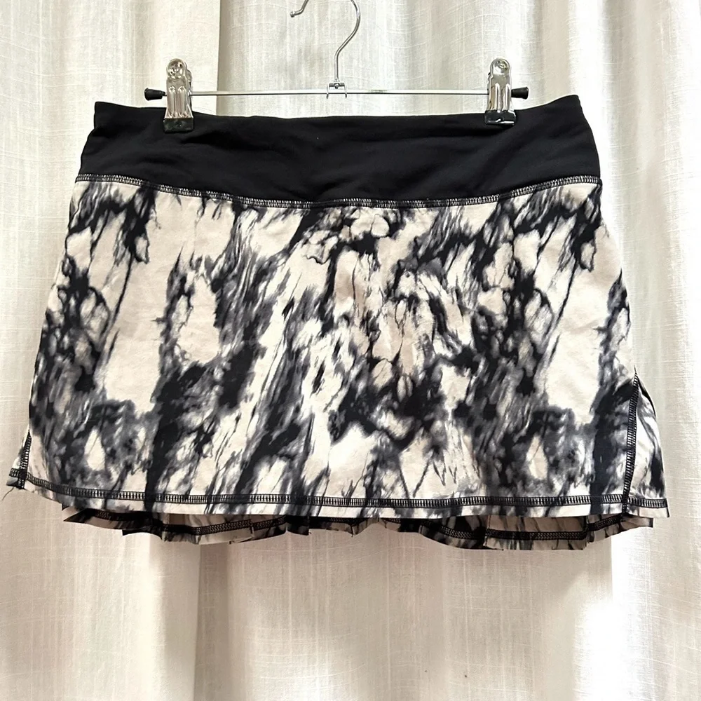 Lululemon Run: Pace Setter Skirt size 6 Great Granite Black Mojave Tan